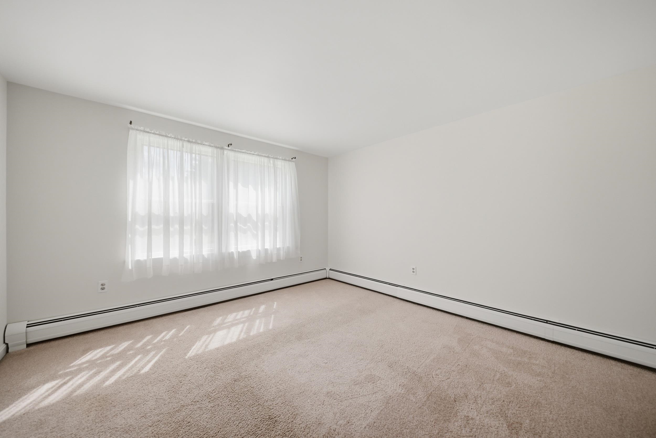 7 Twin Street, Windham, NH — listing photo 40 of 57