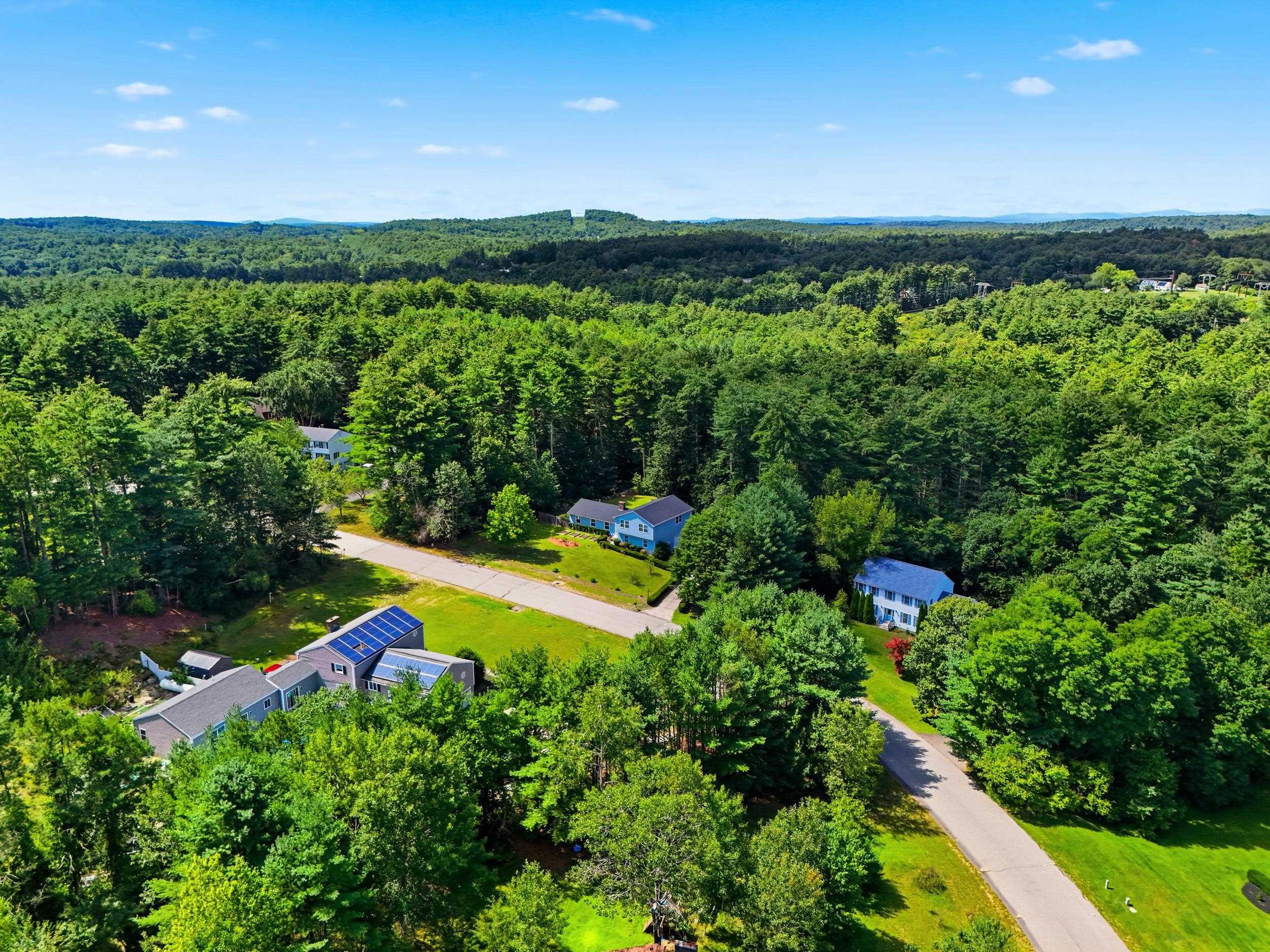 7 Twin Street, Windham, NH — listing photo 6 of 57